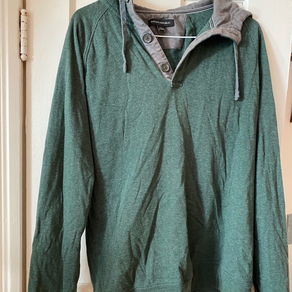 Men’s sweater
